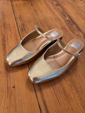 Dolce Vita Montrjce Gold Metallic Slingback Flats for Women